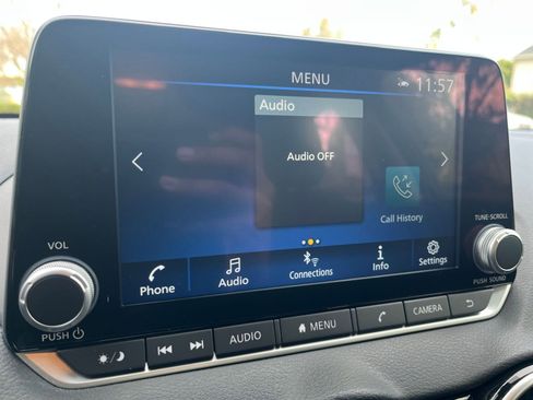 Used 2025 Nissan Sentra SV image 21