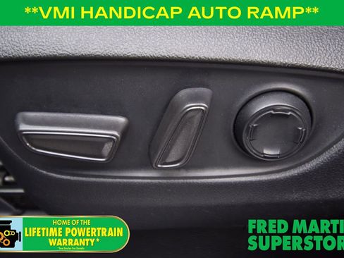 Used 2022 Toyota Sienna XLE image 36