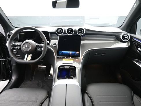 New 2026 Mercedes-Benz GLC 300 image 24