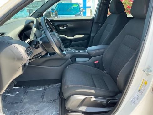Certified 2024 Honda HR-V Sport image 9