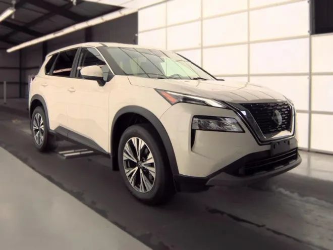 Used 2023 Nissan Rogue SV AWD/4WD image 5