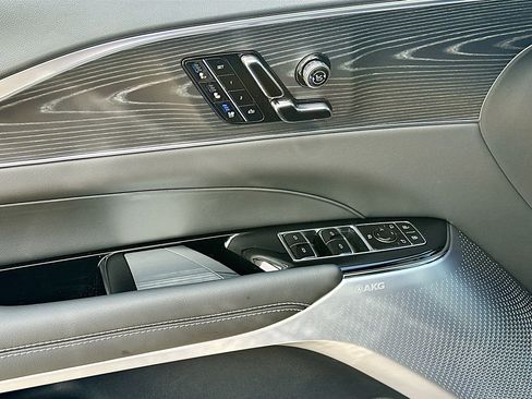 New 2025 Cadillac Lyriq Sport RWD image 13