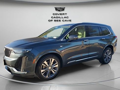 Used 2020 Cadillac XT6 Premium Luxury image 3