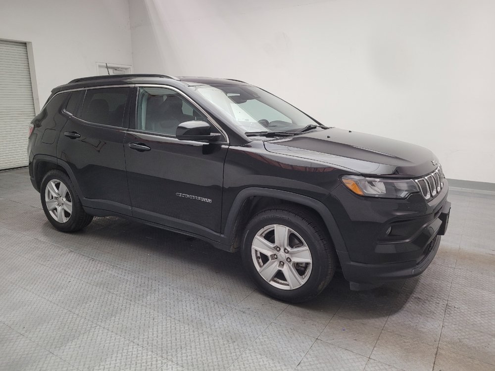 Used 2022 Jeep Compass Latitude FWD image 11