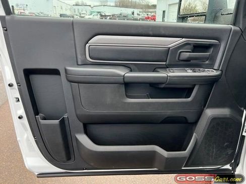 New 2024 RAM 3500 Tradesman image 18