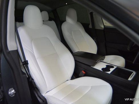 Used 2022 Tesla Model Y Performance AWD/4WD image 18
