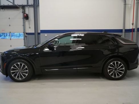 Certified 2024 Cadillac Lyriq Sport AWD/4WD image 2
