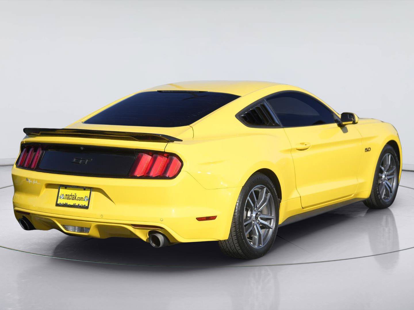 Used 2016 Ford Mustang GT RWD image 6