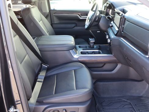 Certified 2024 GMC Sierra 1500 SLT w/ SLT Premium Plus Package image 38