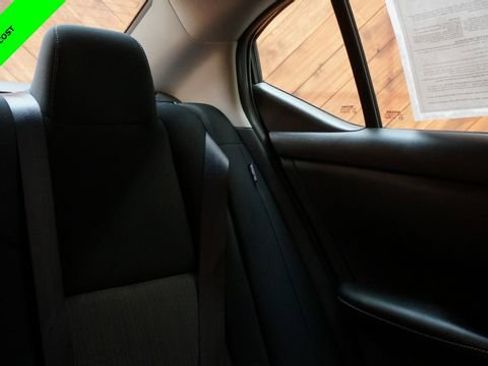 Certified 2022 Nissan Sentra SV FWD image 45