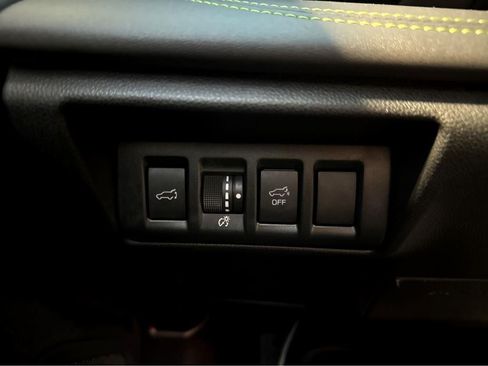 Used 2025 Subaru Outback Onyx Edition AWD/4WD image 41