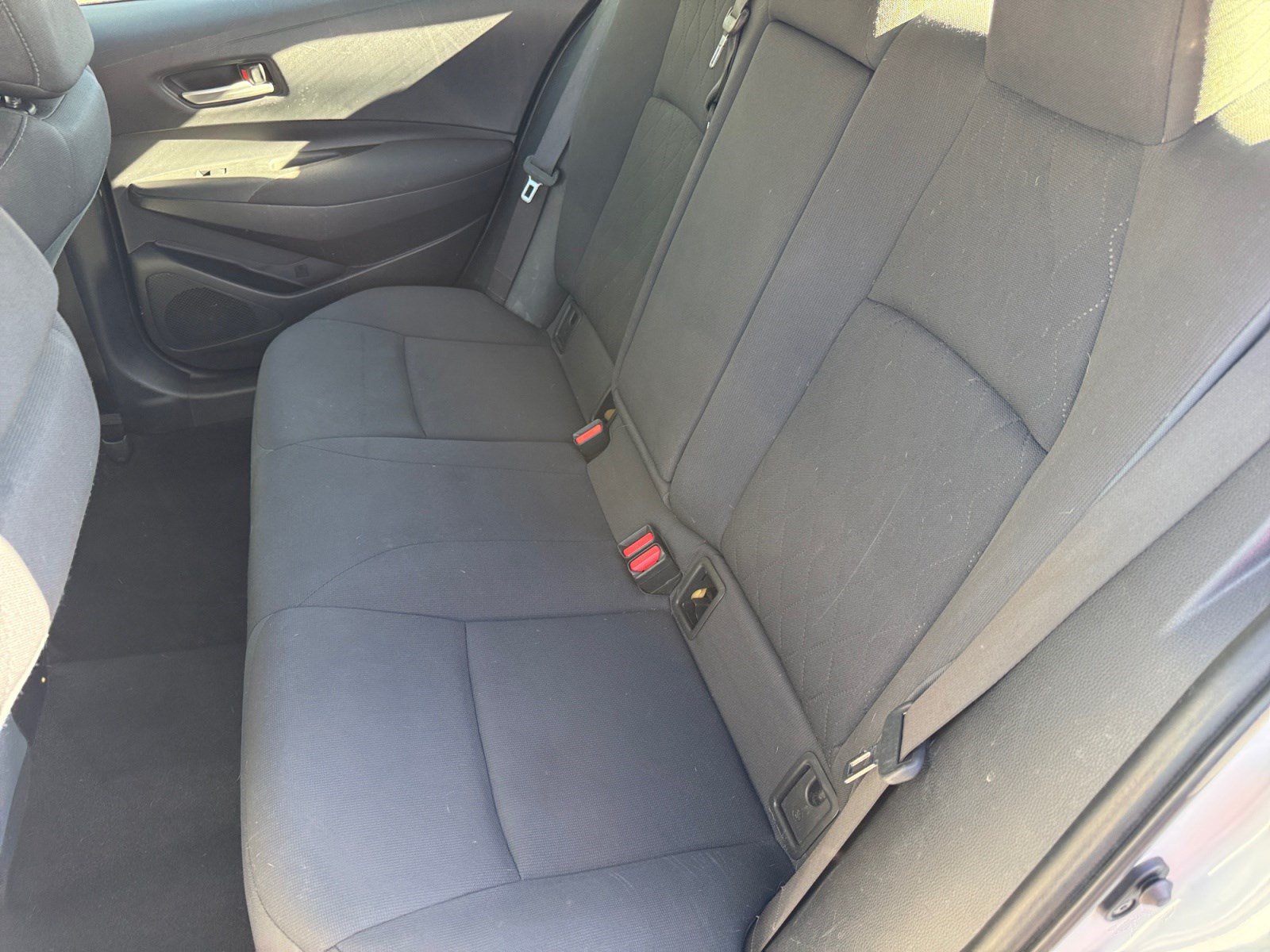 Used 2020 Toyota Corolla LE FWD image 17