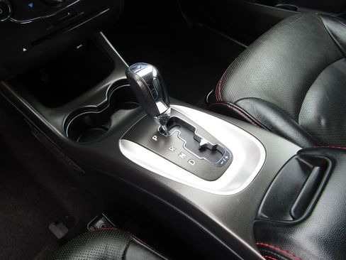 Used 2018 Dodge Journey GT image 19