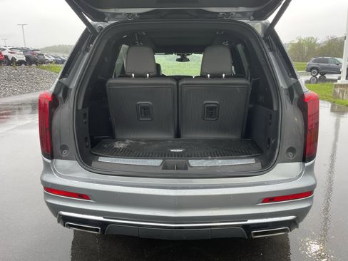 Used 2024 Cadillac XT6 Luxury w/ LPO, Floor Liner Package AWD/4WD image 5