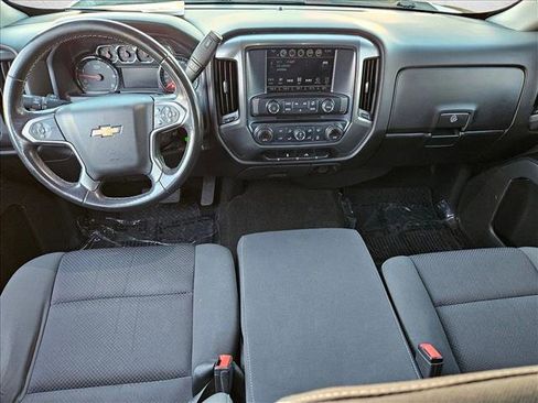 Used 2018 Chevrolet Silverado 1500 LT w/ LT Eassist Package image 16