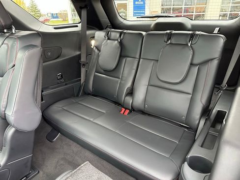 New 2026 Ford Explorer ST-Line w/ ST-Line Street Pack image 15