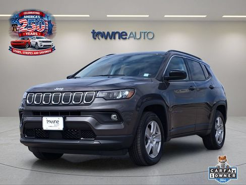 Used 2022 Jeep Compass Latitude w/ Convenience Group AWD/4WD image 1