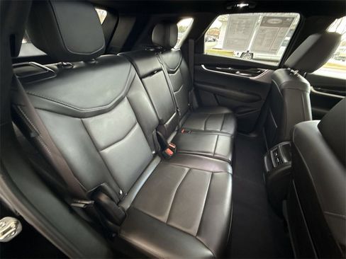 Certified 2025 Cadillac XT5 Premium Luxury image 27