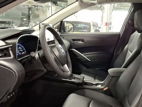 New 2026 Toyota Corolla Cross XLE image 9