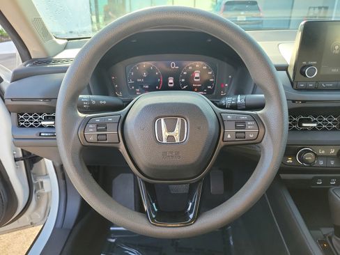 Used 2024 Honda Accord EX image 17