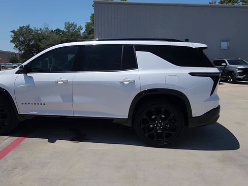 Used 2024 Chevrolet Traverse RS FWD image 6