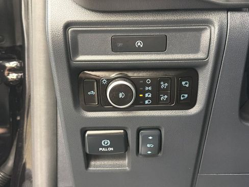 Used 2025 Ford F150 Lariat image 29