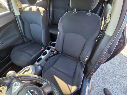 Used 2014 Nissan Juke S image 11