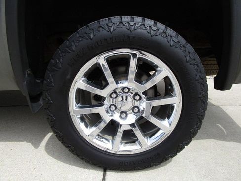 Used 2017 GMC Sierra 1500 Denali AWD/4WD image 9