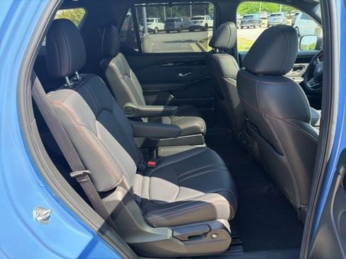 Used 2023 Honda Pilot TrailSport image 31