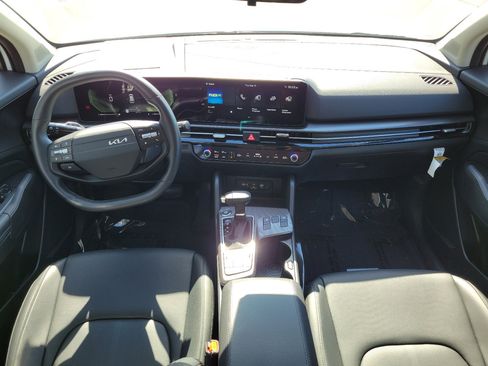 Used 2026 Kia Sportage EX FWD image 10