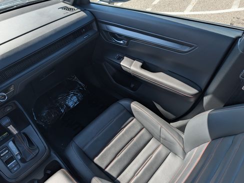 Used 2025 Honda CR-V Sport-L image 11