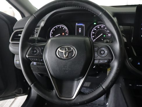 Used 2024 Toyota Camry SE FWD image 13