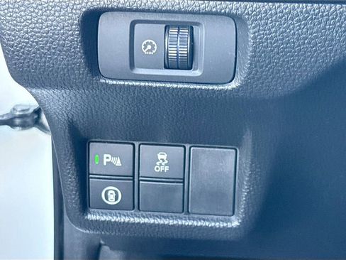 Used 2022 Honda Civic Touring image 10