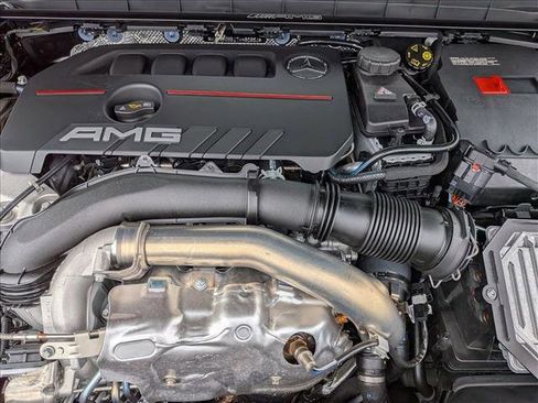 New 2026 Mercedes-Benz GLB 35 AMG 4MATIC image 16