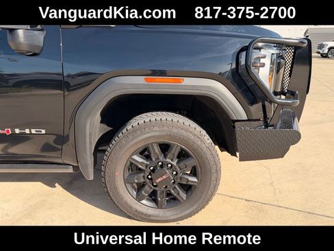 Used 2024 GMC Sierra 2500 AT4 w/ AT4 Premium Plus Package AWD/4WD image 11