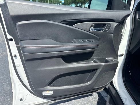 Certified 2023 Honda Ridgeline Black Edition image 16
