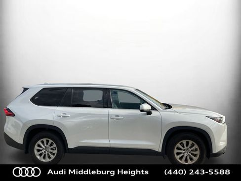 Used 2024 Toyota Grand Highlander XLE image 8