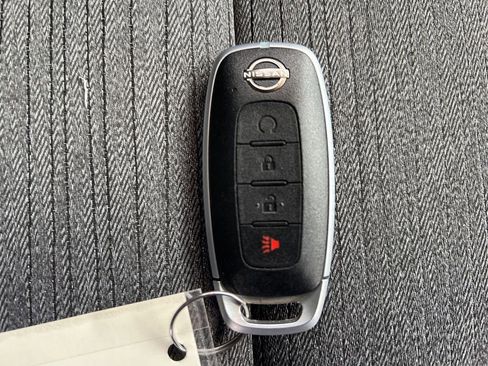 Certified 2023 Nissan Rogue SV image 26