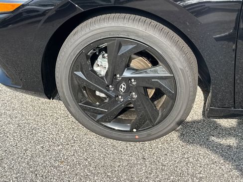 Used 2026 Hyundai Elantra SEL Sport image 11