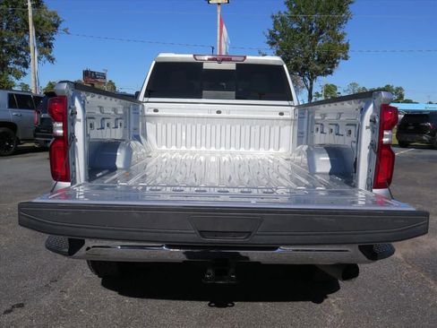 Used 2022 Chevrolet Silverado 2500 LTZ w/ LTZ Plus Package image 17