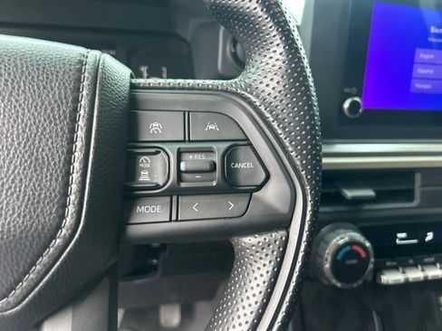 Used 2024 Toyota Tacoma SR5 AWD/4WD image 22