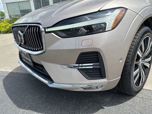 Certified 2023 Volvo XC60 B5 Plus w/ Climate Package AWD/4WD image 11