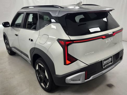 Used 2027 Kia Seltos EX w/ EX Panoramic Sunroof Package AWD/4WD image 5