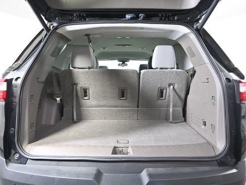 Used 2019 Chevrolet Traverse LT AWD/4WD image 17