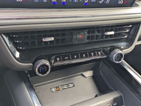 Certified 2025 Chevrolet Tahoe Premier AWD/4WD image 27