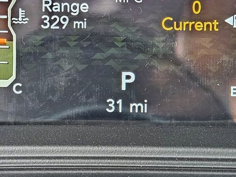 New 2025 Jeep Gladiator Sport image 30