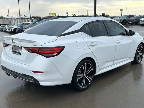 Used 2021 Nissan Sentra SR image 12