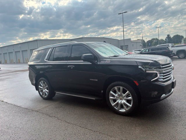 Used 2023 Chevrolet Tahoe High Country AWD/4WD image 4