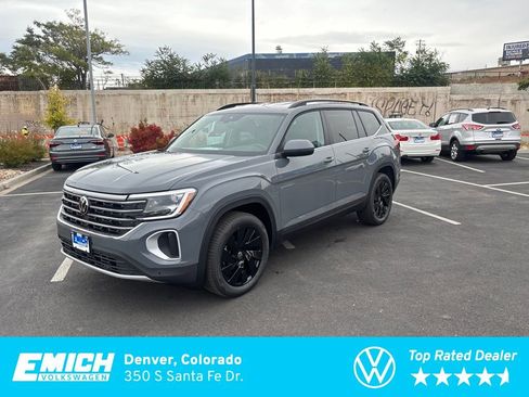 New 2026 Volkswagen Atlas SE image 1