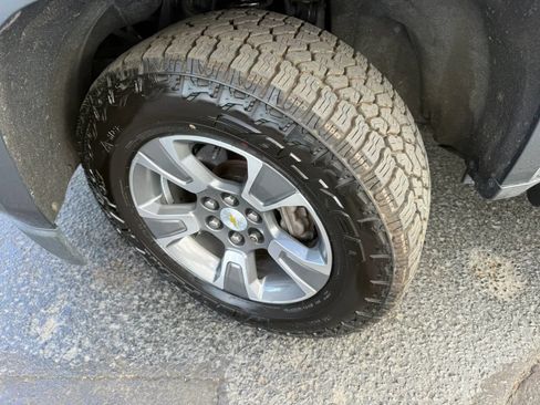 Used 2015 Chevrolet Colorado Z71 AWD/4WD image 48